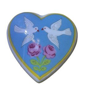 VTG Enesco 1980 Petite Fleurs de Paris Heart Shaped Love Doves Trinket Box Blue